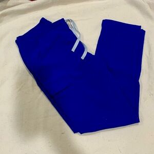 Winning Blue Yola Figs